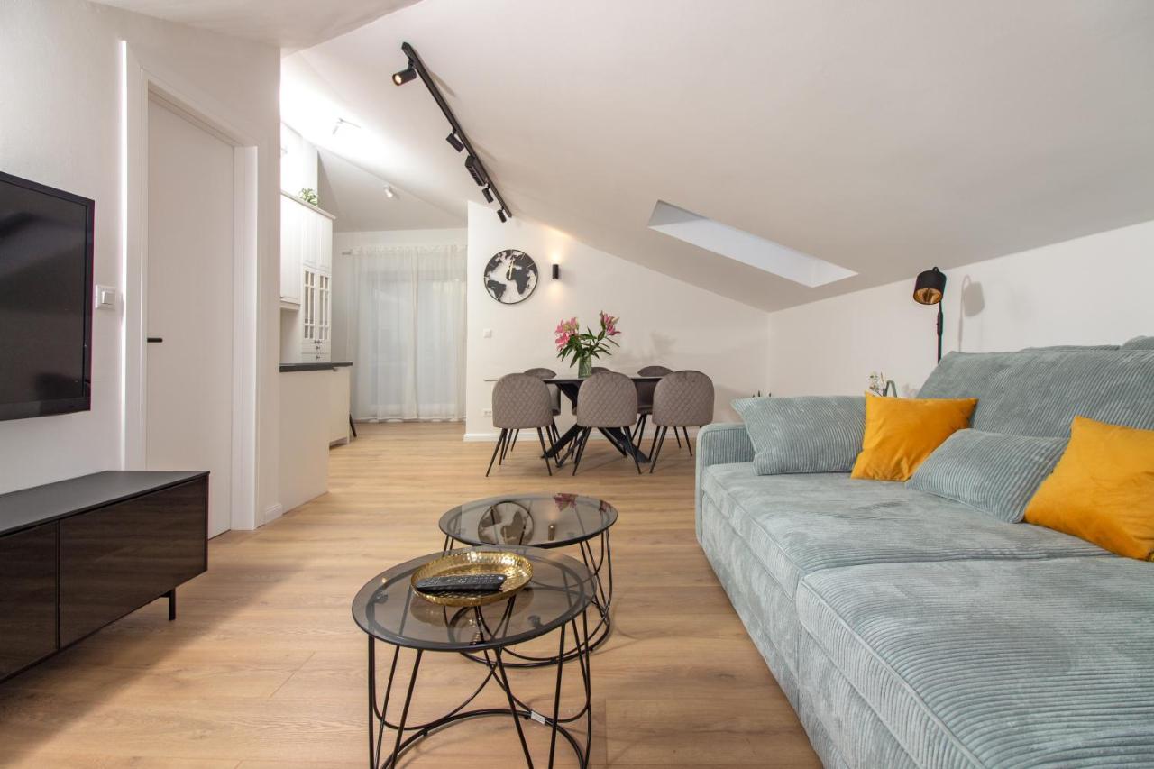 ספליט Beachside Apartment Attico מראה חיצוני תמונה