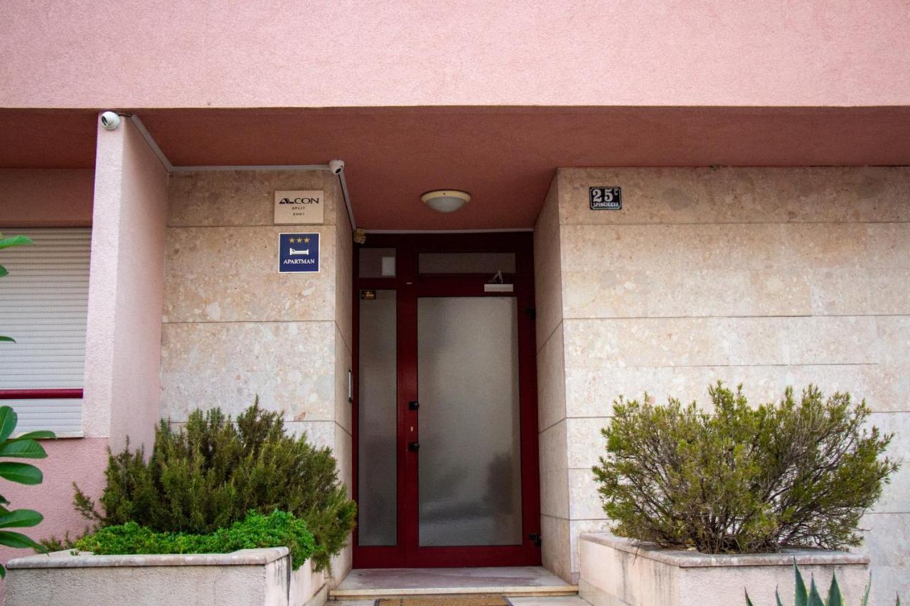 ספליט Beachside Apartment Attico מראה חיצוני תמונה