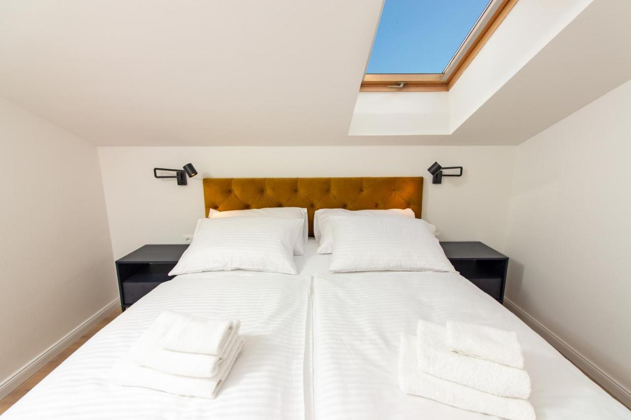 ספליט Beachside Apartment Attico מראה חיצוני תמונה