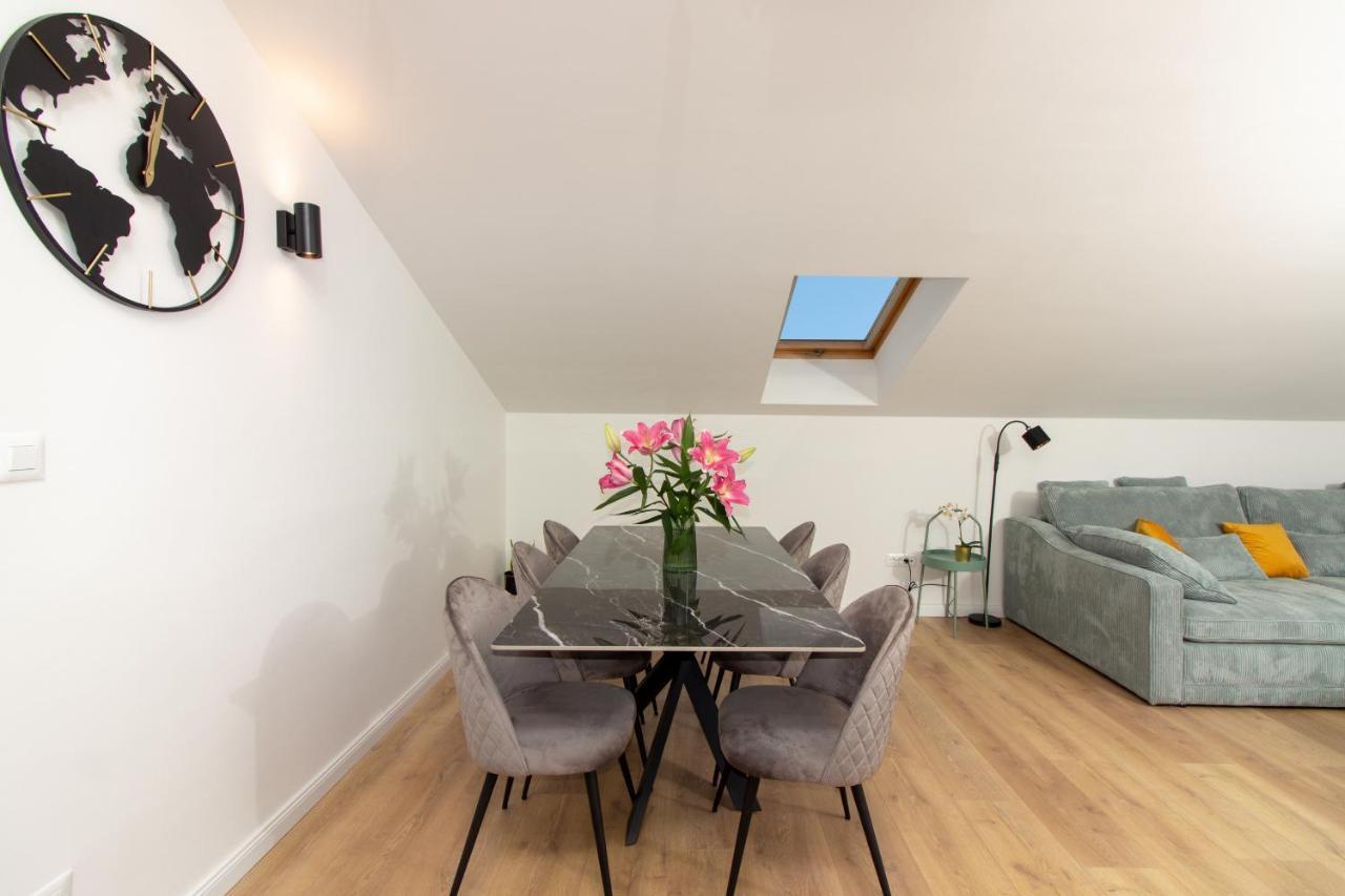ספליט Beachside Apartment Attico מראה חיצוני תמונה