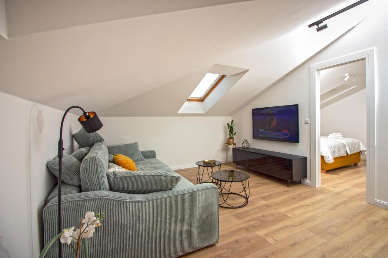 ספליט Beachside Apartment Attico מראה חיצוני תמונה