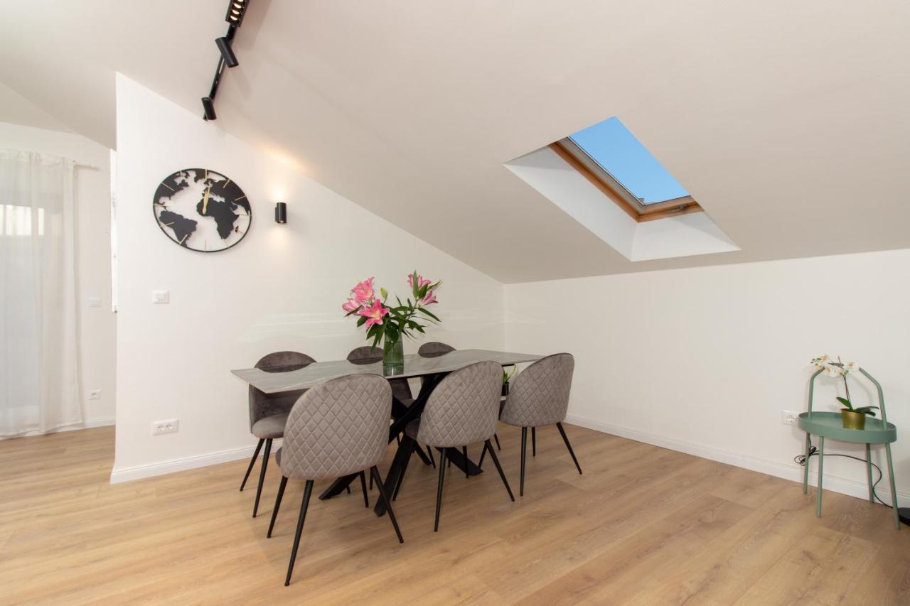 ספליט Beachside Apartment Attico מראה חיצוני תמונה